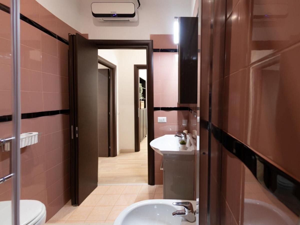 The Best Rent - Spacious Apartment Near Roma Termini Station Екстер'єр фото