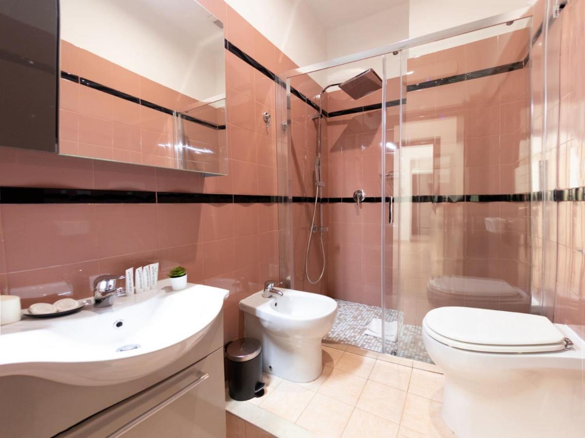 The Best Rent - Spacious Apartment Near Roma Termini Station Екстер'єр фото