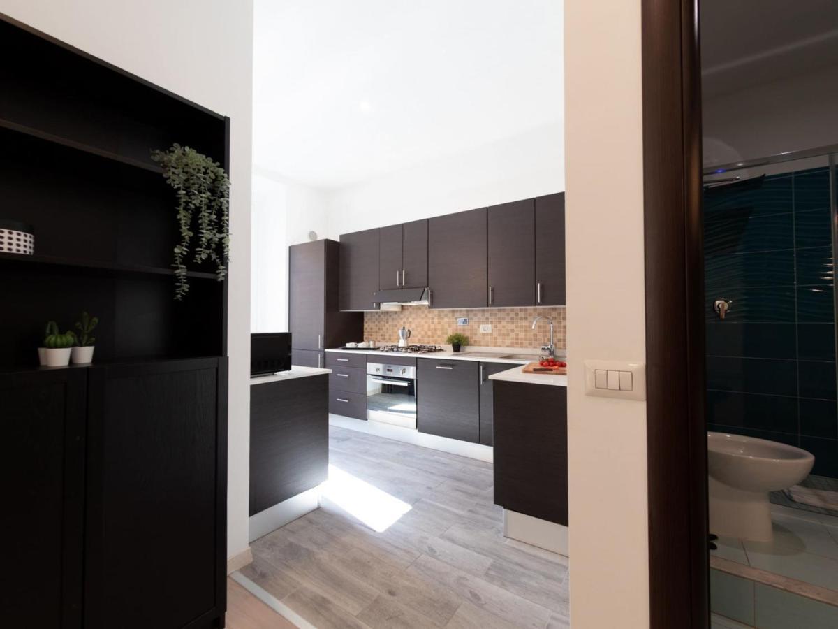 The Best Rent - Spacious Apartment Near Roma Termini Station Екстер'єр фото